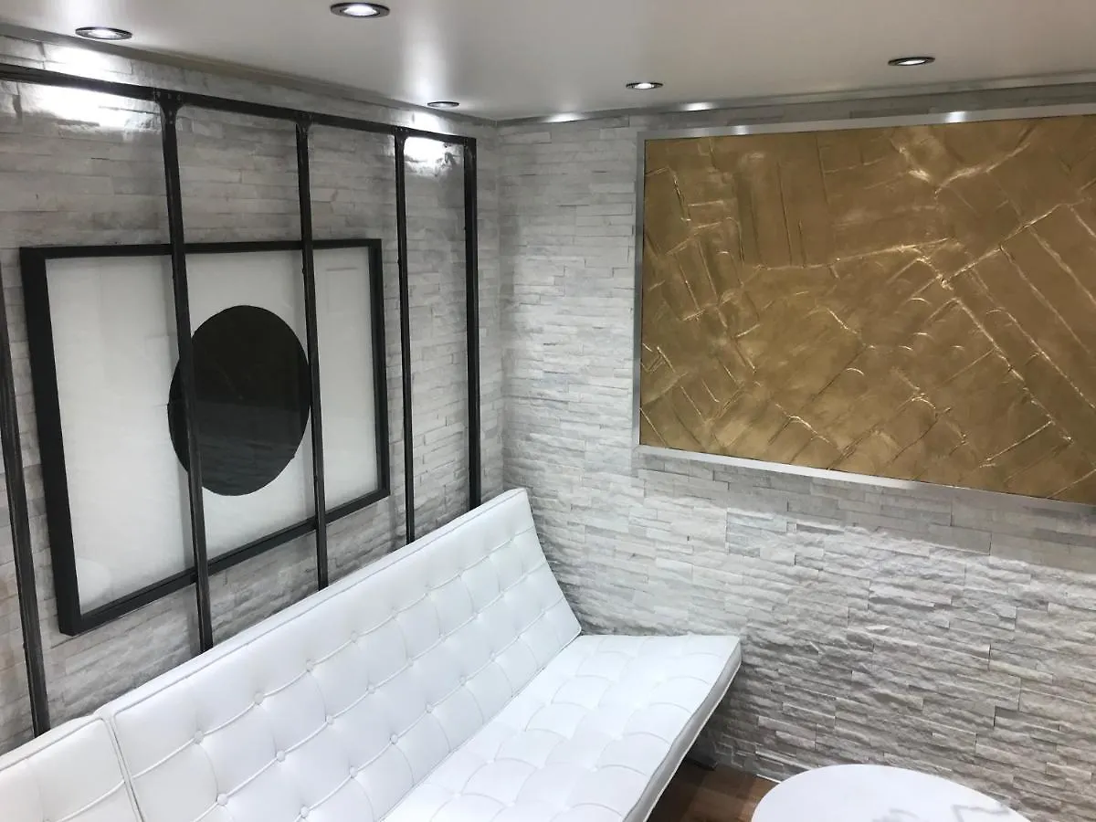 Superbe Triplex Au Coeur De Montorgueil Daire Paris 0*,  Fransa